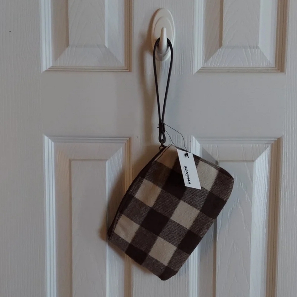 Buffalo Plaid Faux Wool/Leather Zipped Wristlet Multi-Use Bag BRN/WHT BNWT SO